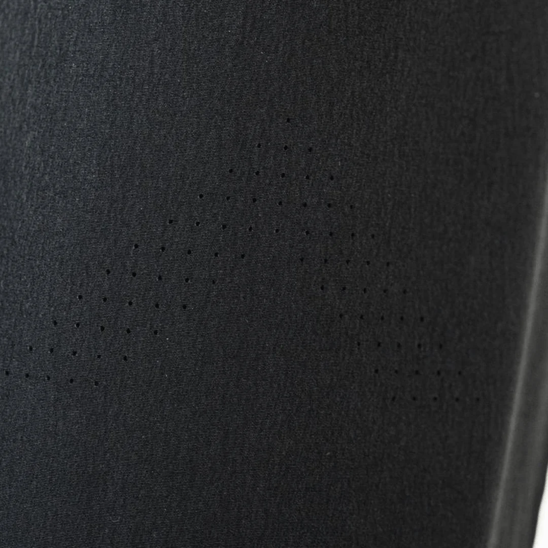 Carrier Traveler Joggers - Image 15