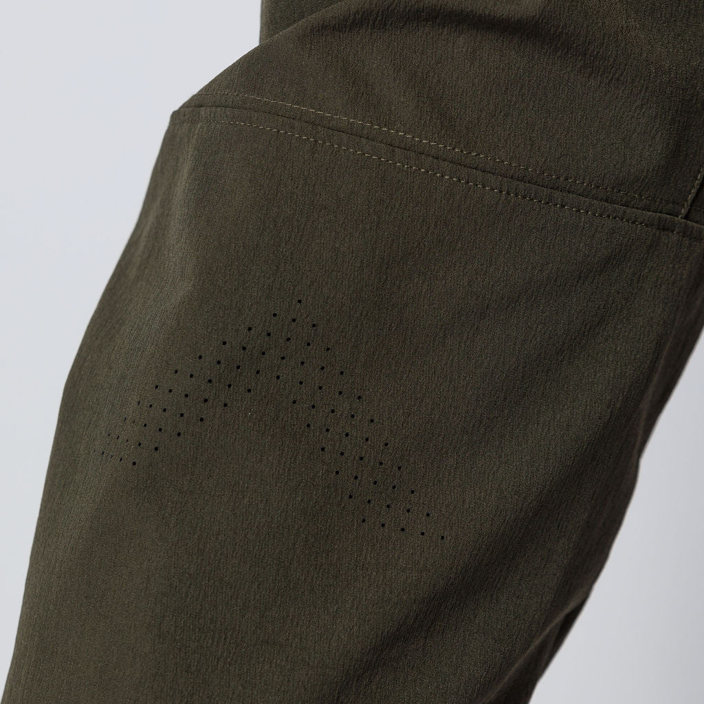 Carrier Traveler Joggers - Image 47